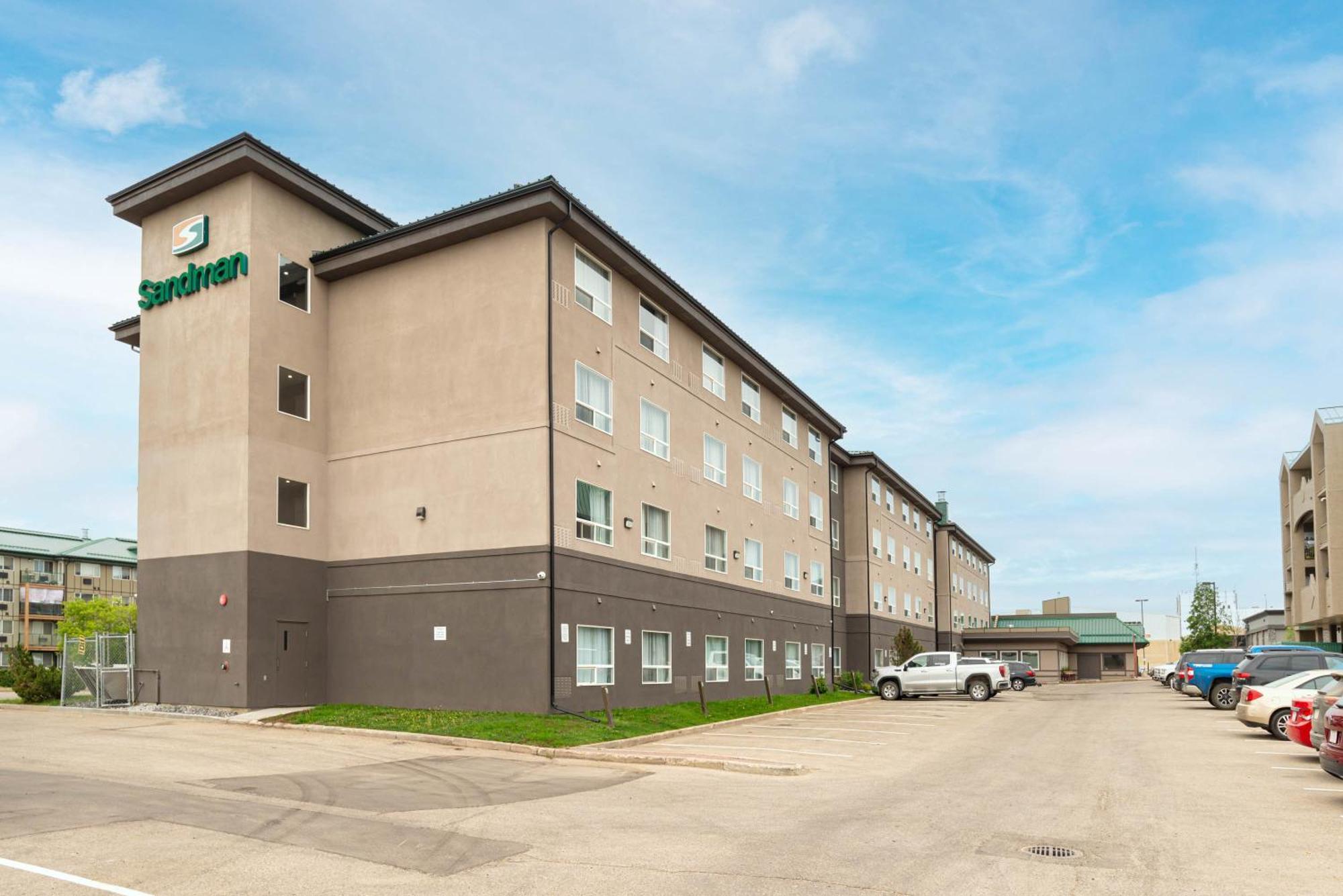 Sandman Hotel Grande Prairie Exterior foto